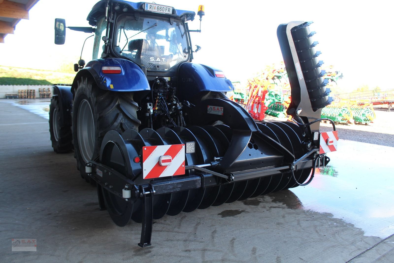 Siloentnahmegerät & Verteilgerät des Typs Sonstige SAT Silowalze mit Seitenverdichtungsarm - 4000Kg, Neumaschine in Eberschwang (Bild 2)