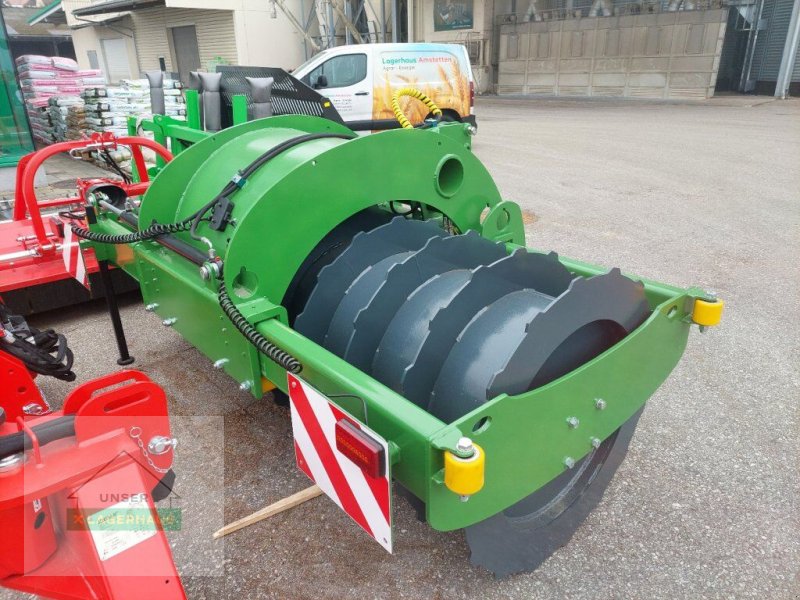 Siloentnahmegerät & Verteilgerät от тип Sonstige Silowalze mit Hydr.Seitenverschub, Neumaschine в Haag