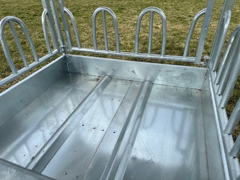 Siloentnahmegerät & Verteilgerät del tipo Sonstige Viereck-Palisadenraufe 2,10 x 2,10m, Neumaschine In Tamsweg (Immagine 16)