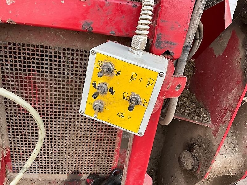 Siloentnahmegerät & Verteilgerät of the type Strautmann 234 Siloschneidzange, Gebrauchtmaschine in Asendorf (Picture 9)