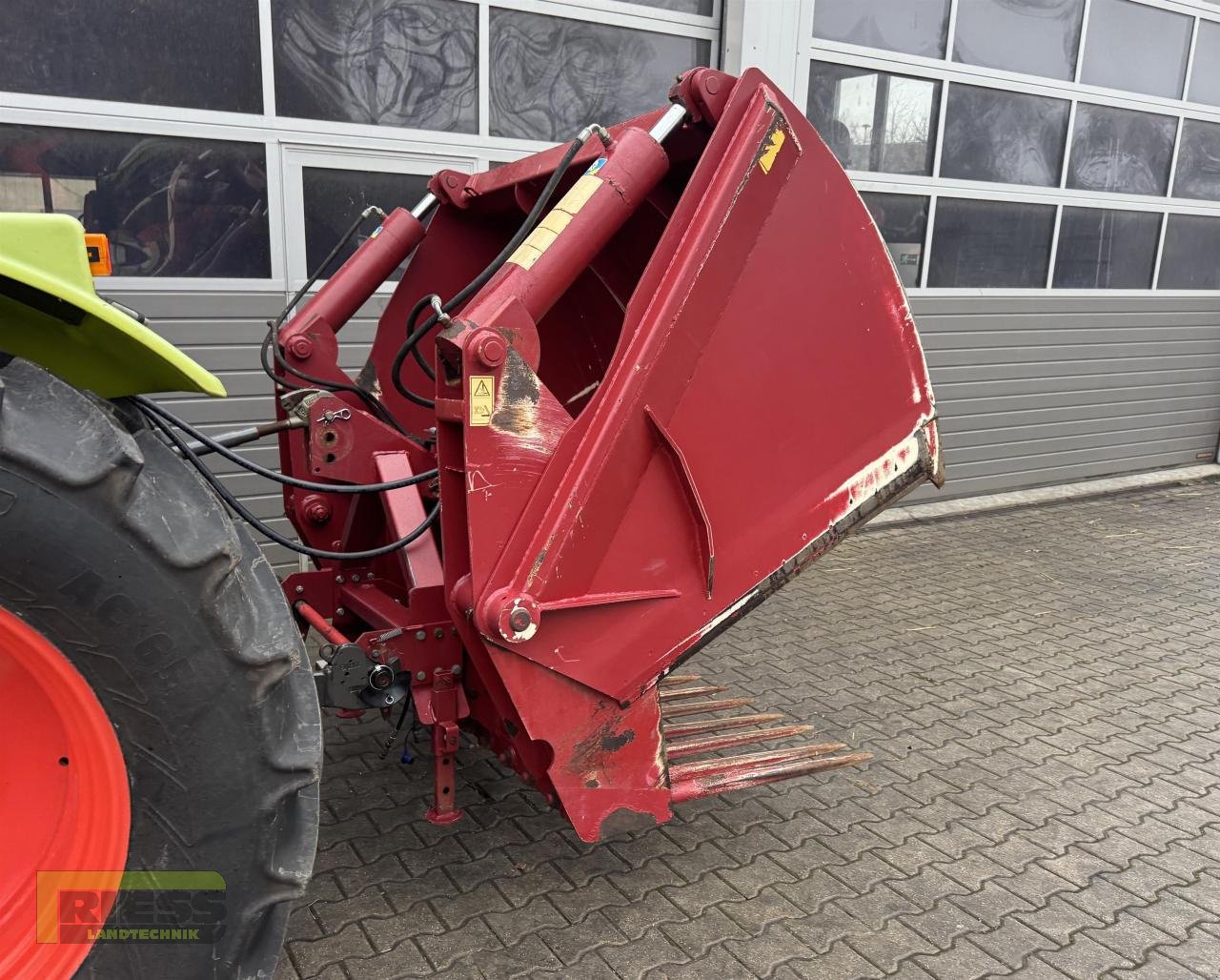 Siloentnahmegerät & Verteilgerät типа Strautmann SILOZANGE 234 Heckanbau, Gebrauchtmaschine в Homberg/Ohm - Maulbach (Фотография 12)