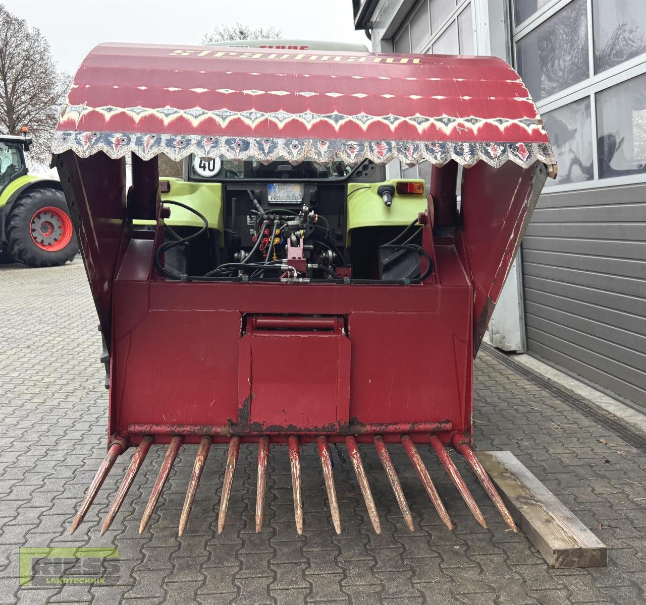 Siloentnahmegerät & Verteilgerät типа Strautmann SILOZANGE 234 Heckanbau, Gebrauchtmaschine в Homberg/Ohm - Maulbach (Фотография 13)