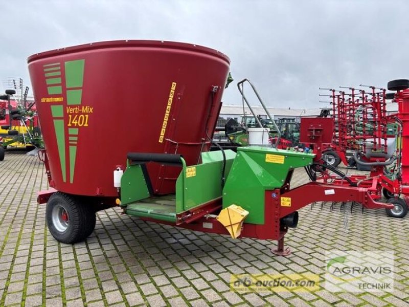 Siloentnahmegerät & Verteilgerät des Typs Strautmann VERTI-MIX 1401, Neumaschine in Meppen-Versen (Bild 1)