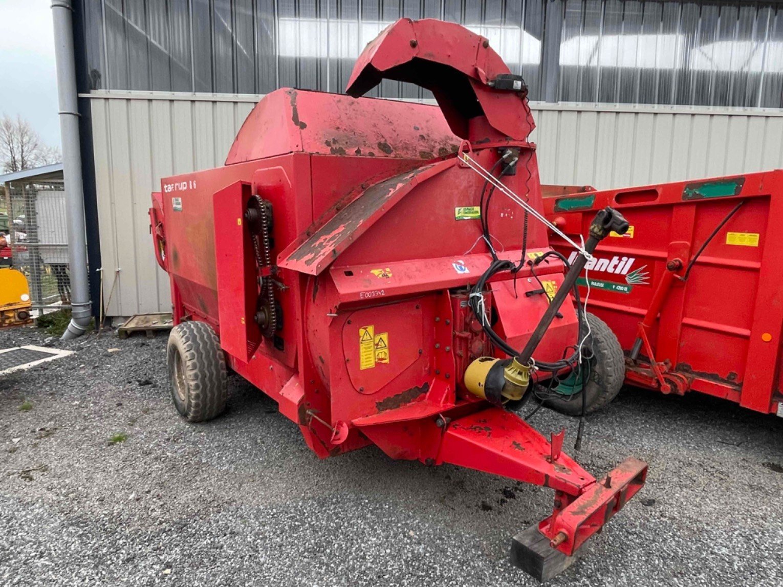 Siloentnahmegerät & Verteilgerät Türe ait Taarup KD856, Gebrauchtmaschine içinde LA SOUTERRAINE (resim 1)