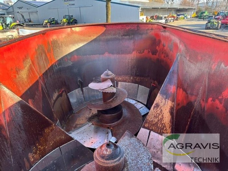 Siloentnahmegerät & Verteilgerät du type Trioliet SOLOMIX 2 1600 ZK, Gebrauchtmaschine en Meppen (Photo 12)