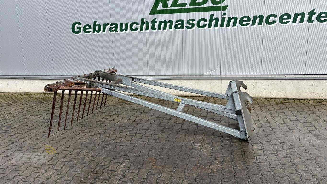 Silokamm des Typs Fliegl SILOPRATZE 3000 MM, Neumaschine in Neuenkirchen-Vörden (Bild 1)