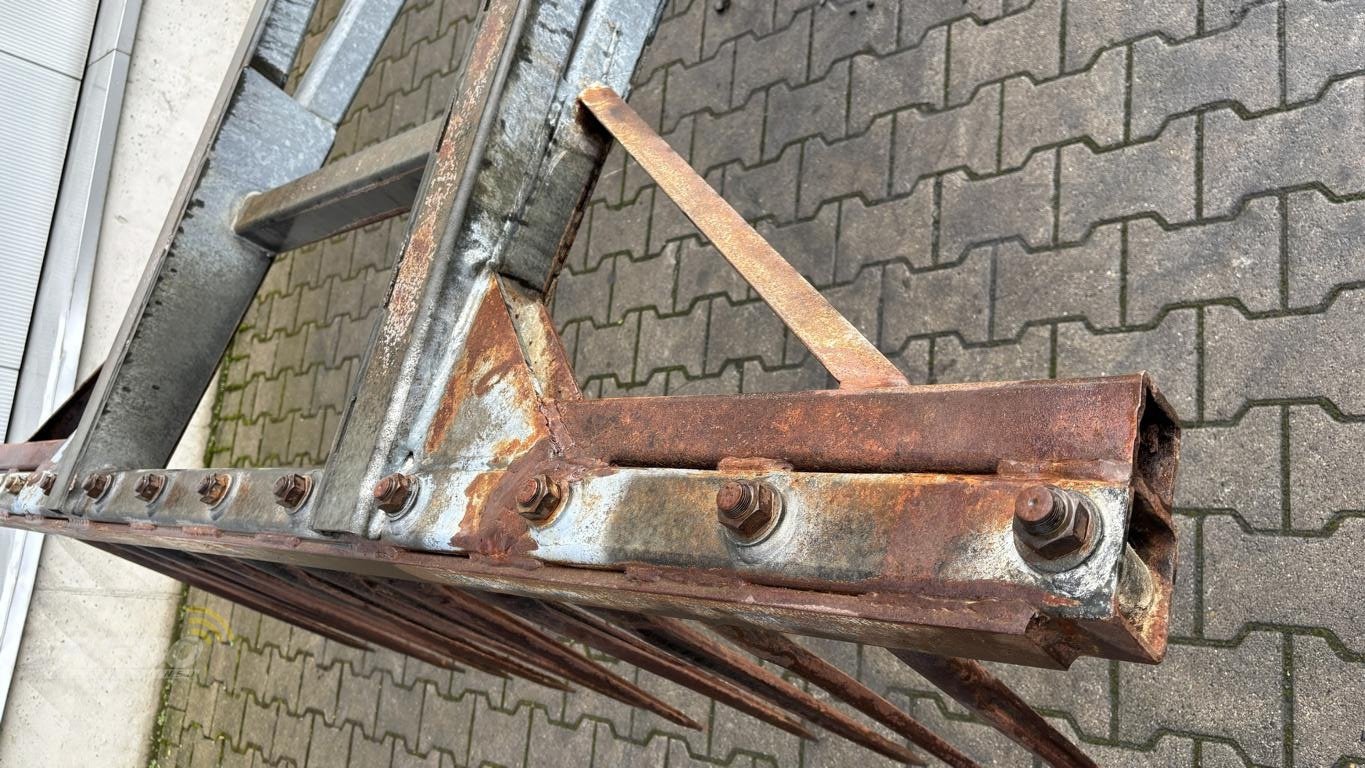 Silokamm des Typs Fliegl SILOPRATZE 3000 MM, Neumaschine in Neuenkirchen-Vörden (Bild 6)