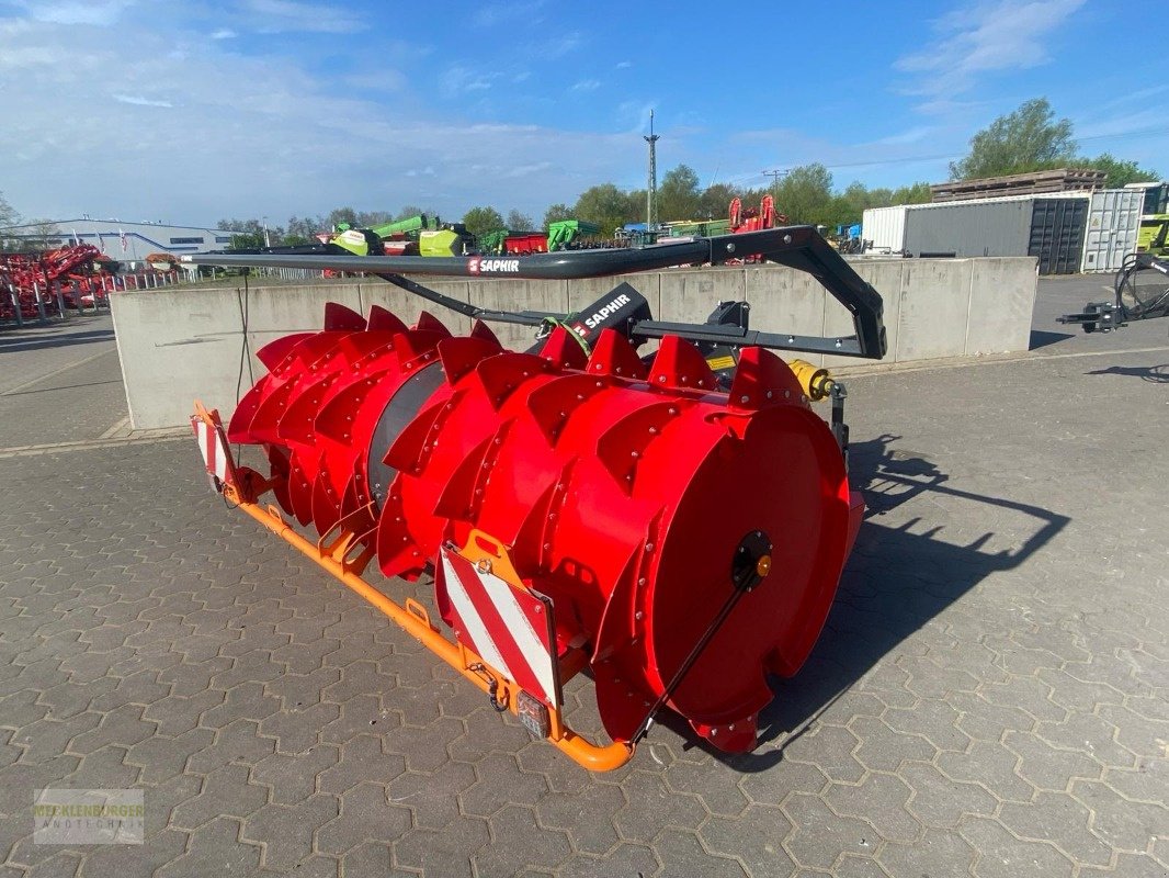 Siloverteiler des Typs Saphir SV 28 **Vorführer** Silageverteiler, Gebrauchtmaschine in Mühlengeez (Bild 1)