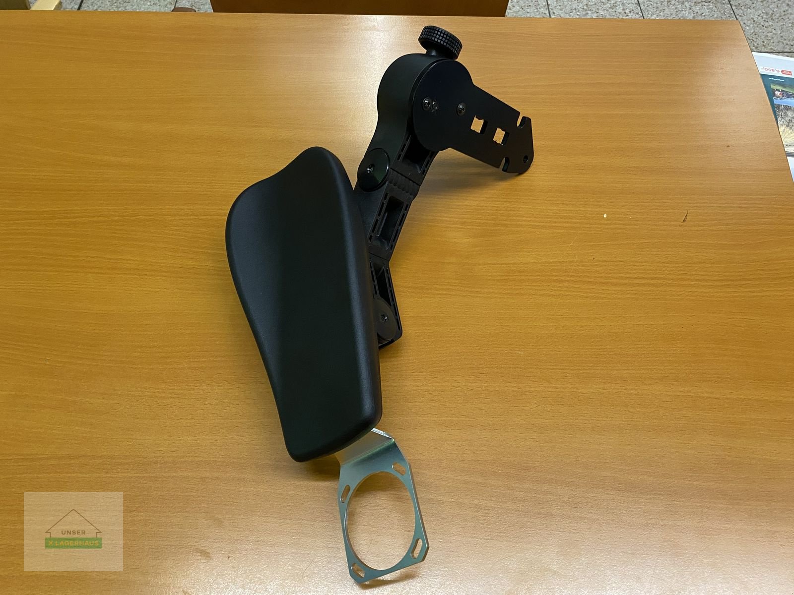 Sitz van het type Grammer Armlehne verstellbar für Joystick, Neumaschine in Wartberg (Foto 4)