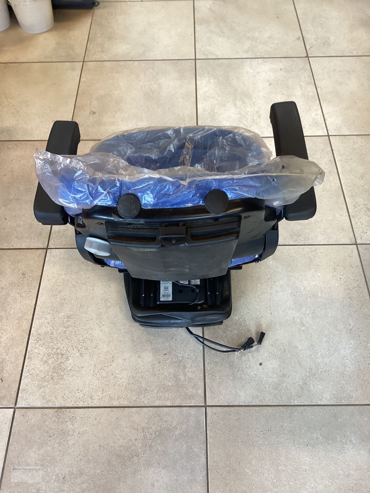 Sitz des Typs Grammer MSG93/731 47476152, Neumaschine in Ainring (Bild 2)