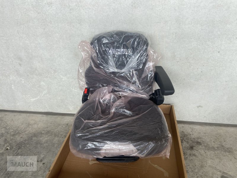 Sitz des Typs Grammer Valtra Sitz MSG 95, Gebrauchtmaschine in Burgkirchen