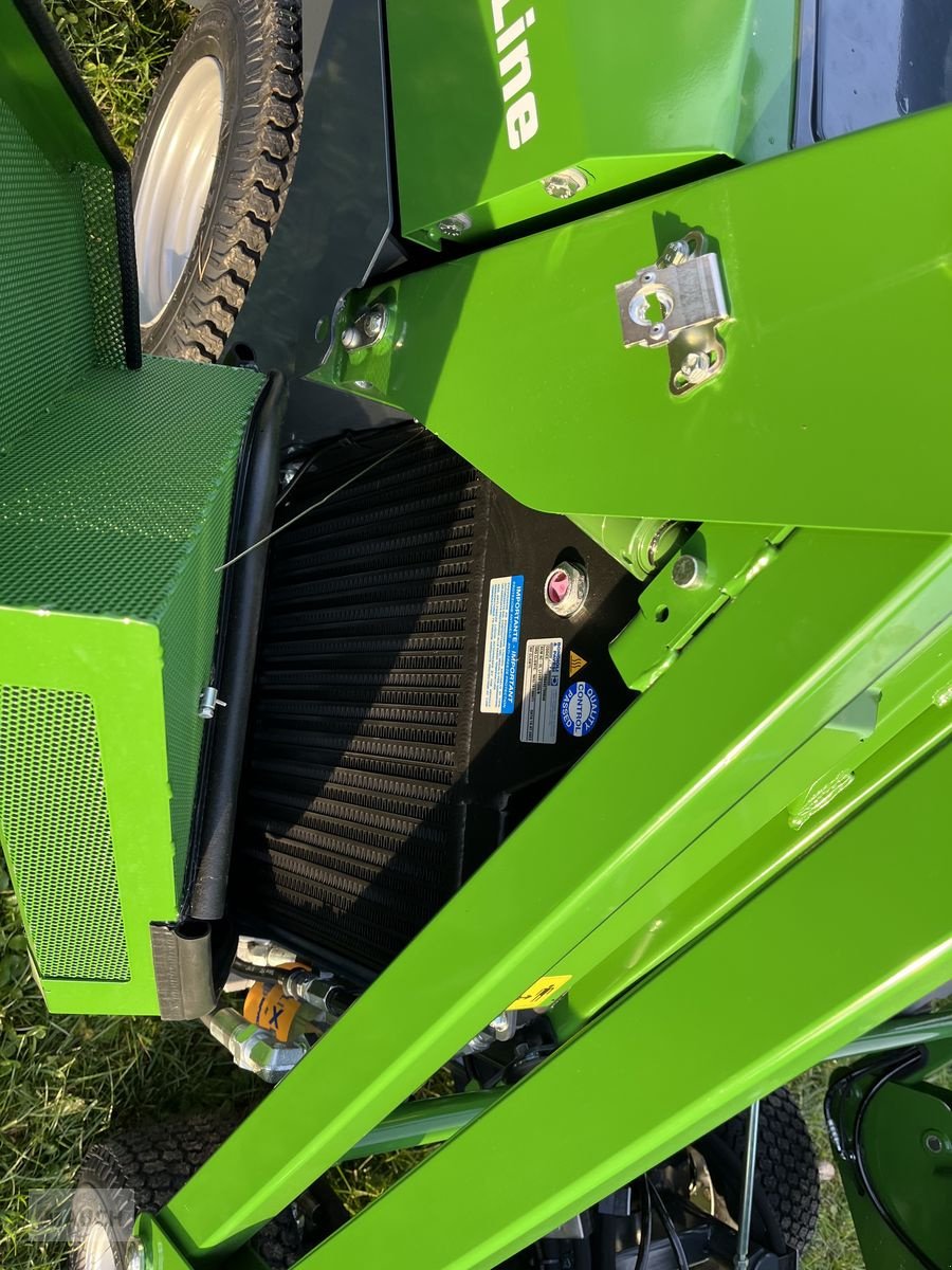 Sitzrasenmäher des Typs Amazone Profihopper 1250 Sammeln / Schlegeln / Sportplat, Gebrauchtmaschine in Burgkirchen (Bild 11)