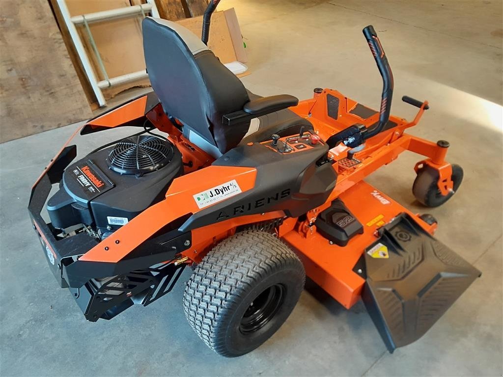 Sitzrasenmäher des Typs Ariens IKON X 52, Gebrauchtmaschine in Gudbjerg (Bild 4)