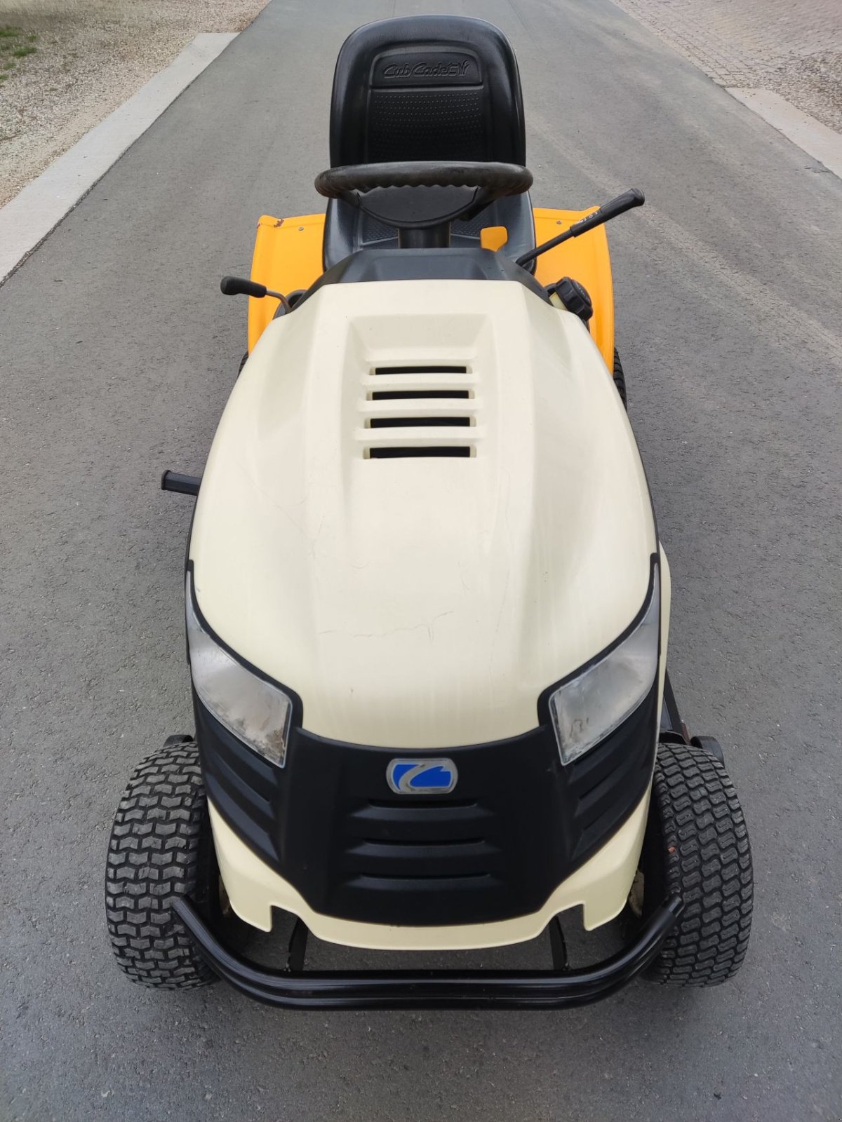 Sitzrasenmäher от тип Cub Cadet CC1024 RD-N, Gebrauchtmaschine в Klarenbeek (Снимка 2)