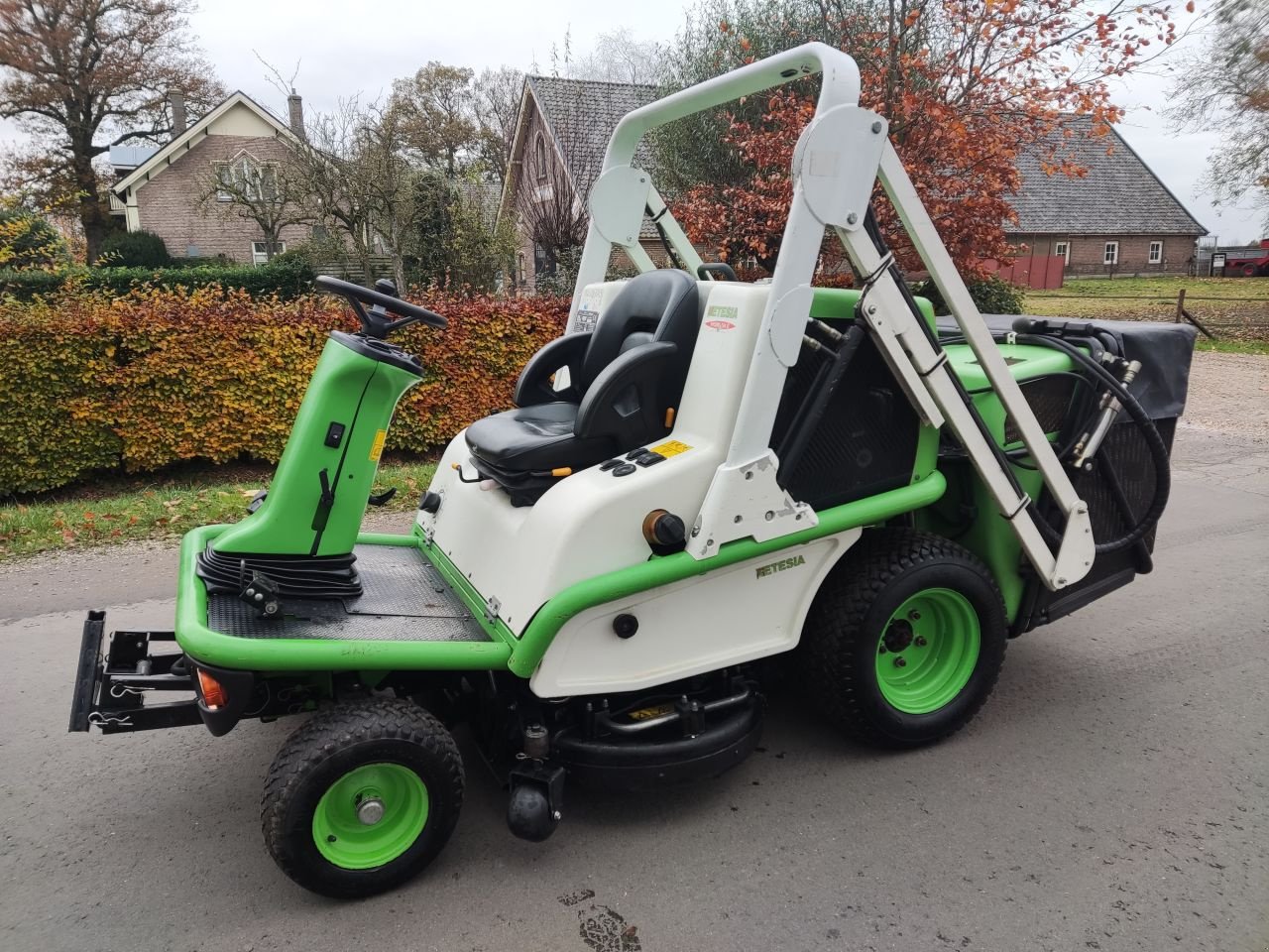 Sitzrasenmäher typu Etesia Hydro 124 D, Gebrauchtmaschine v Klarenbeek (Obrázek 1)