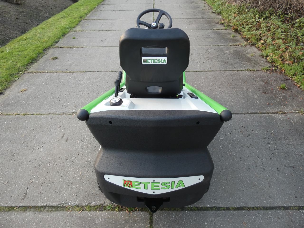 Sitzrasenmäher typu Etesia MKM, Neumaschine v Klarenbeek (Obrázek 4)