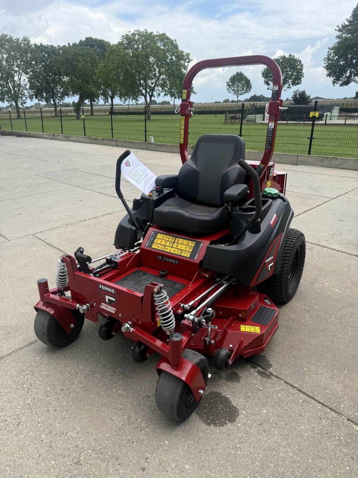 Sitzrasenmäher Türe ait Ferris Is2600, Gebrauchtmaschine içinde Wadenoijen (resim 1)