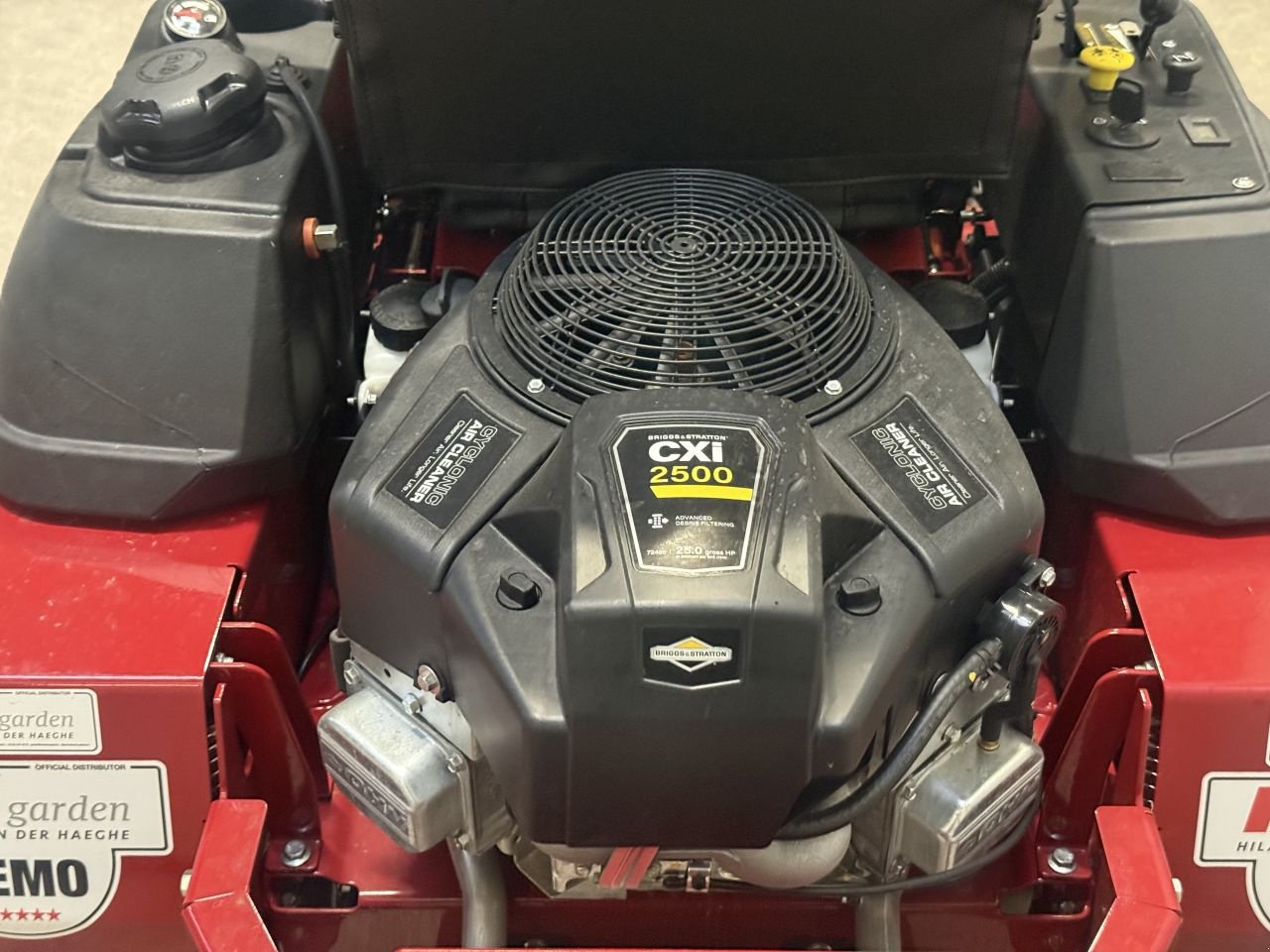 Sitzrasenmäher tip Ferris Is500, Gebrauchtmaschine in Wadenoijen (Poză 3)