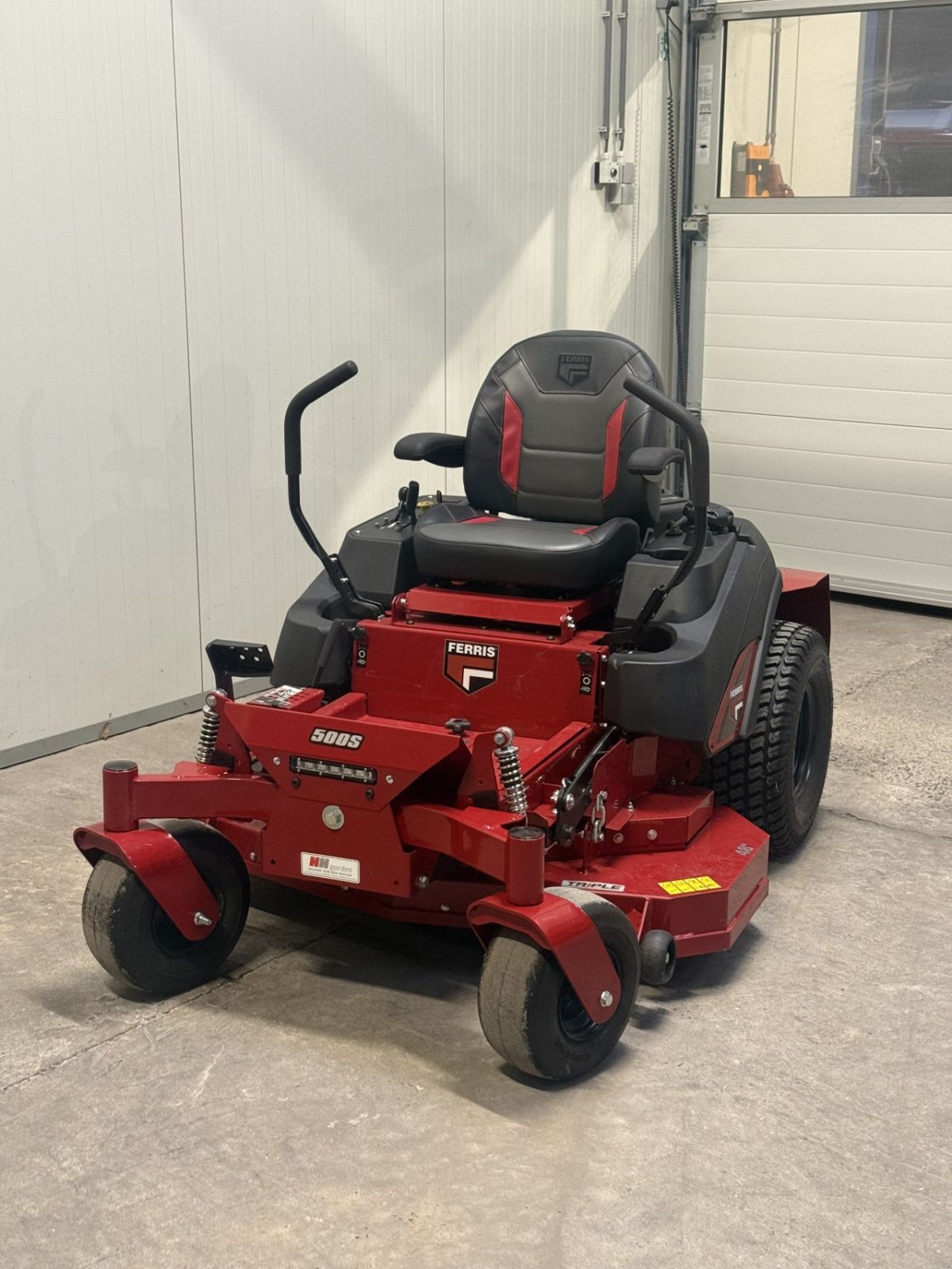 Sitzrasenmäher tip Ferris Is500, Gebrauchtmaschine in Wadenoijen (Poză 2)