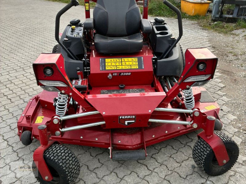 Sitzrasenmäher of the type Ferris ISX 3300 Zero Turn, Gebrauchtmaschine in Kirchheim b. München