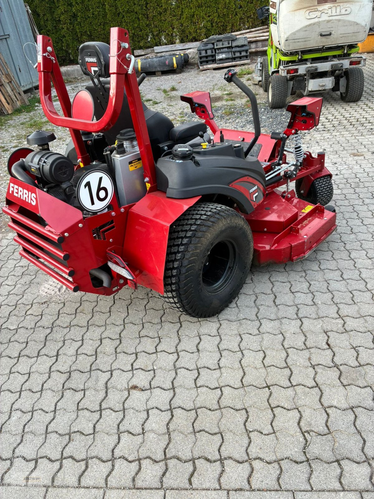 Sitzrasenmäher от тип Ferris ISX 3300 Zero Turn, Gebrauchtmaschine в Kirchheim b. München (Снимка 3)