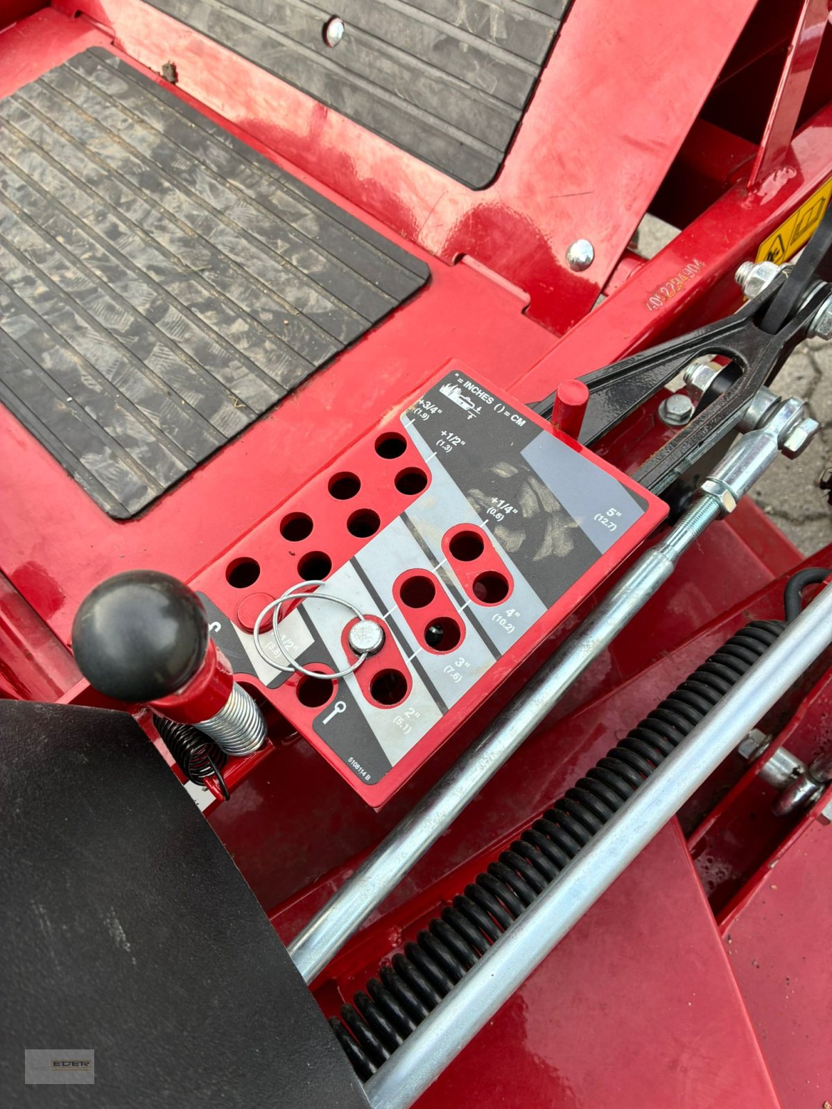 Sitzrasenmäher от тип Ferris ISX 3300 Zero Turn, Gebrauchtmaschine в Kirchheim b. München (Снимка 6)