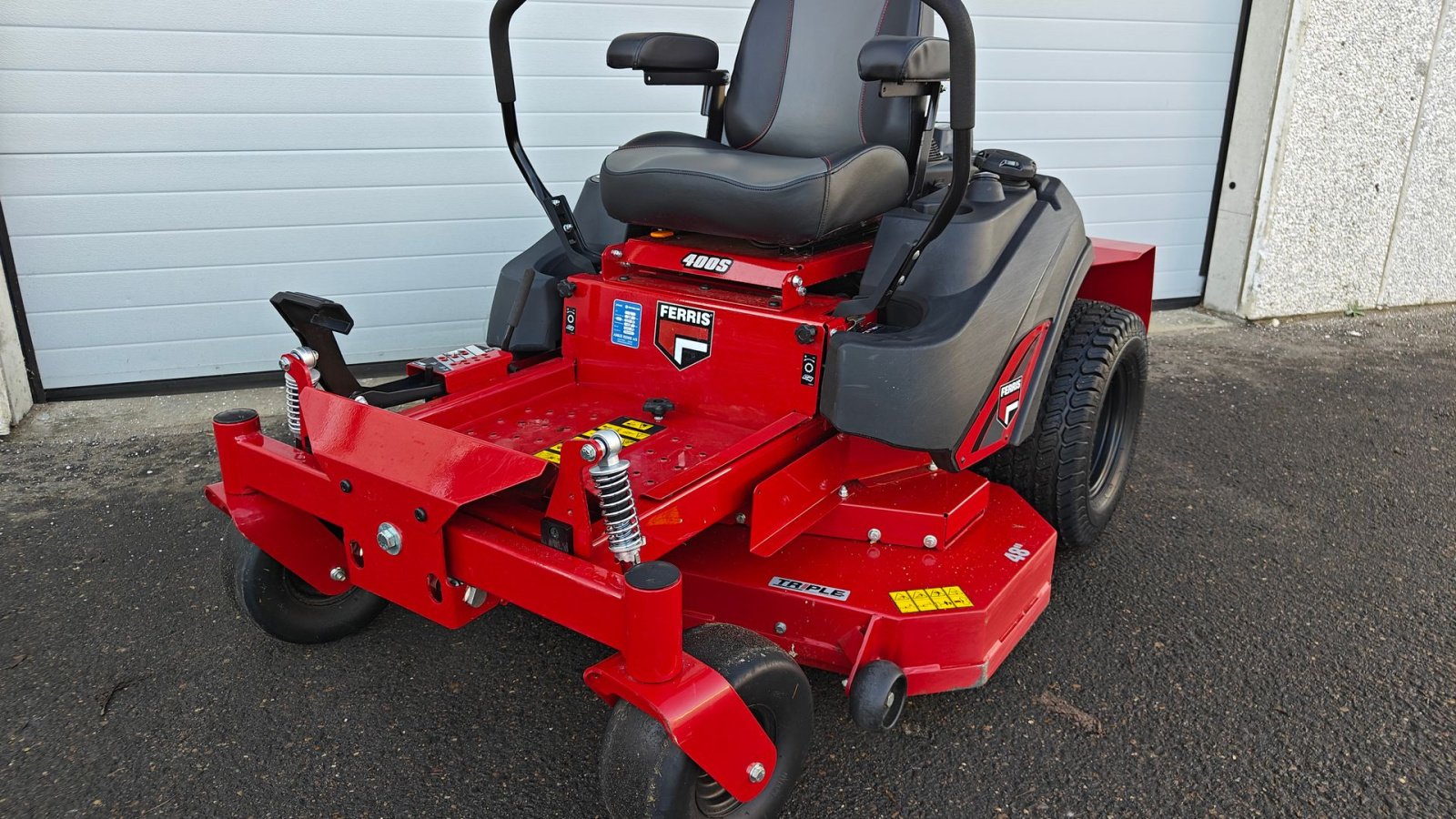 Sitzrasenmäher van het type Ferris ZT 400 IS Zero Turn DEMOMASKINE, Gebrauchtmaschine in Holstebro (Foto 1)