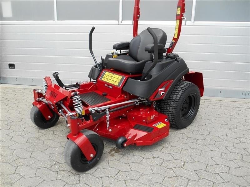 Sitzrasenmäher del tipo Ferris ZT 800 ISX, Gebrauchtmaschine In Mern (Immagine 2)