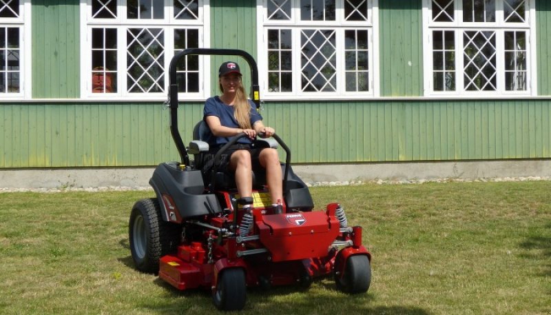 Sitzrasenmäher des Typs Ferris ZT 800 ISX, Gebrauchtmaschine in Glamsbjerg (Bild 3)