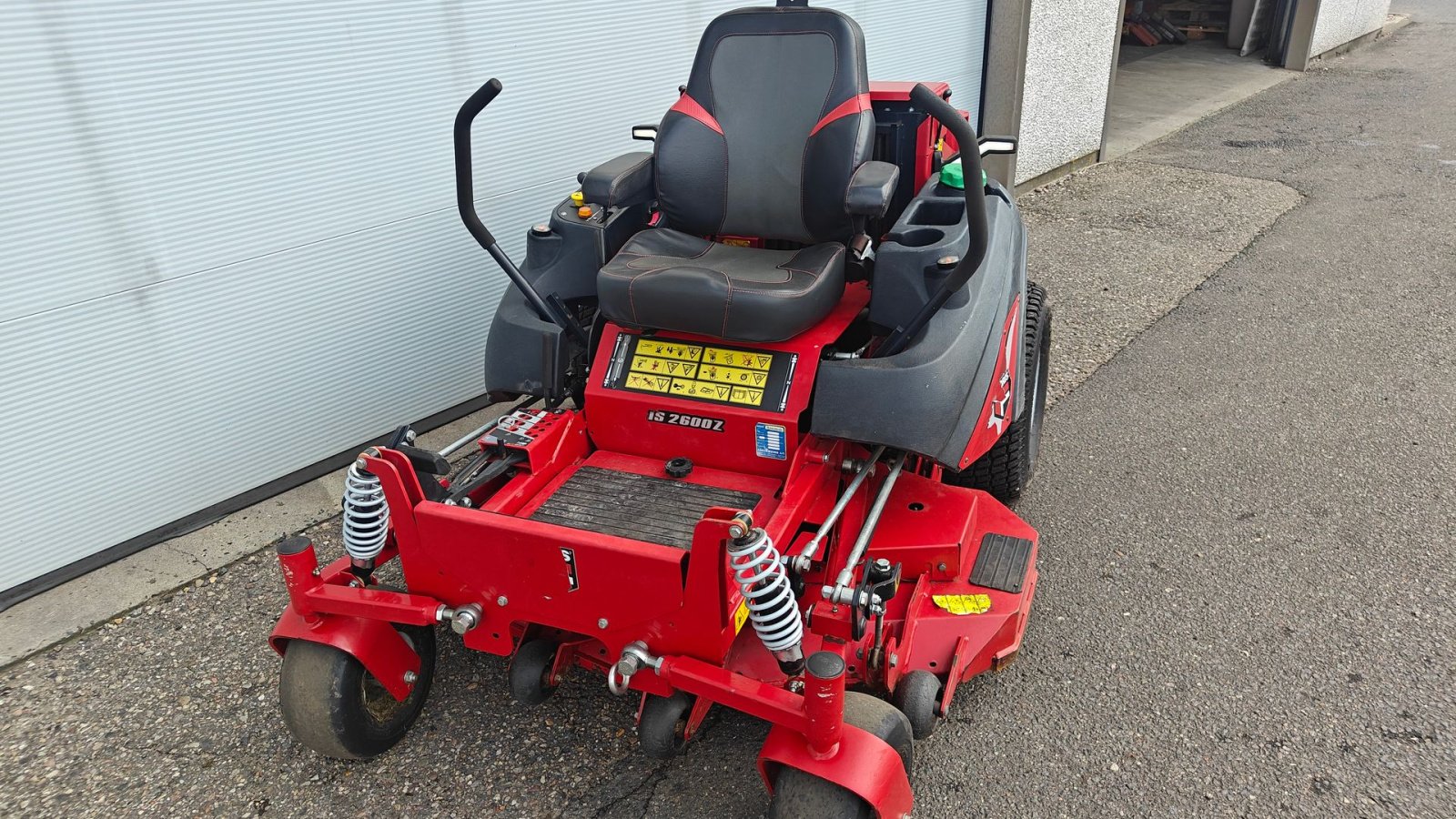 Sitzrasenmäher van het type Ferris ZT2600 IS, Gebrauchtmaschine in Holstebro (Foto 2)