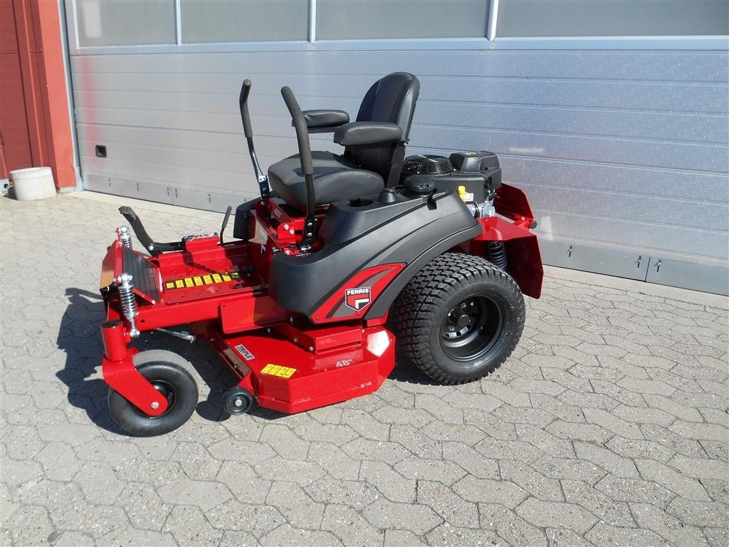 Sitzrasenmäher des Typs Ferris ZT400IS, Gebrauchtmaschine in Mern (Bild 1)