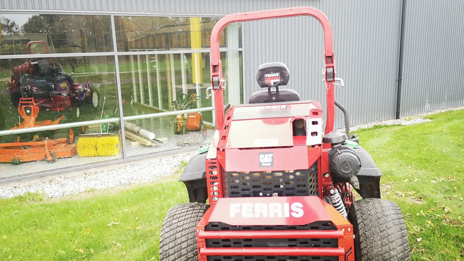 Sitzrasenmäher typu Ferris ZT6200IS, Gebrauchtmaschine v Glamsbjerg (Obrázek 5)