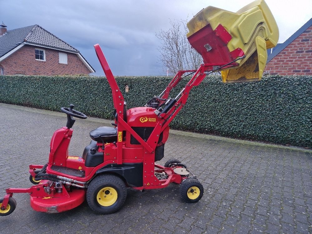 Sitzrasenmäher des Typs Gianni Ferrari GT220D, Gebrauchtmaschine in Nieuw Weerdinge (Bild 1)