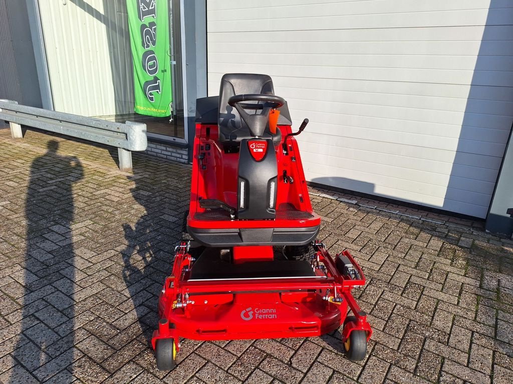Sitzrasenmäher des Typs Gianni Ferrari GTR 200, Gebrauchtmaschine in MARIENHEEM (Bild 2)
