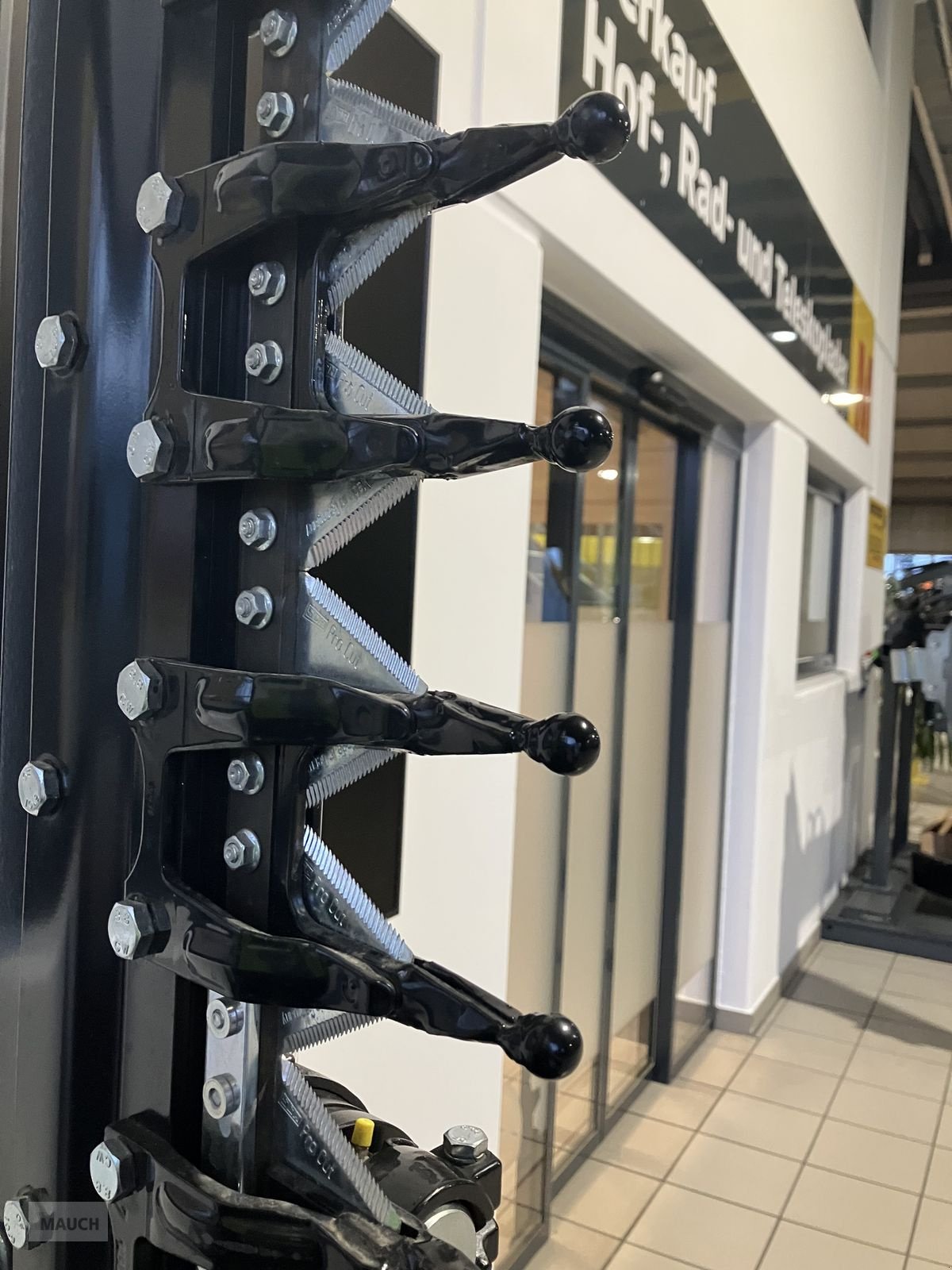 Sitzrasenmäher типа Greentec Heckenschere HL 152, Neumaschine в Burgkirchen (Фотография 4)