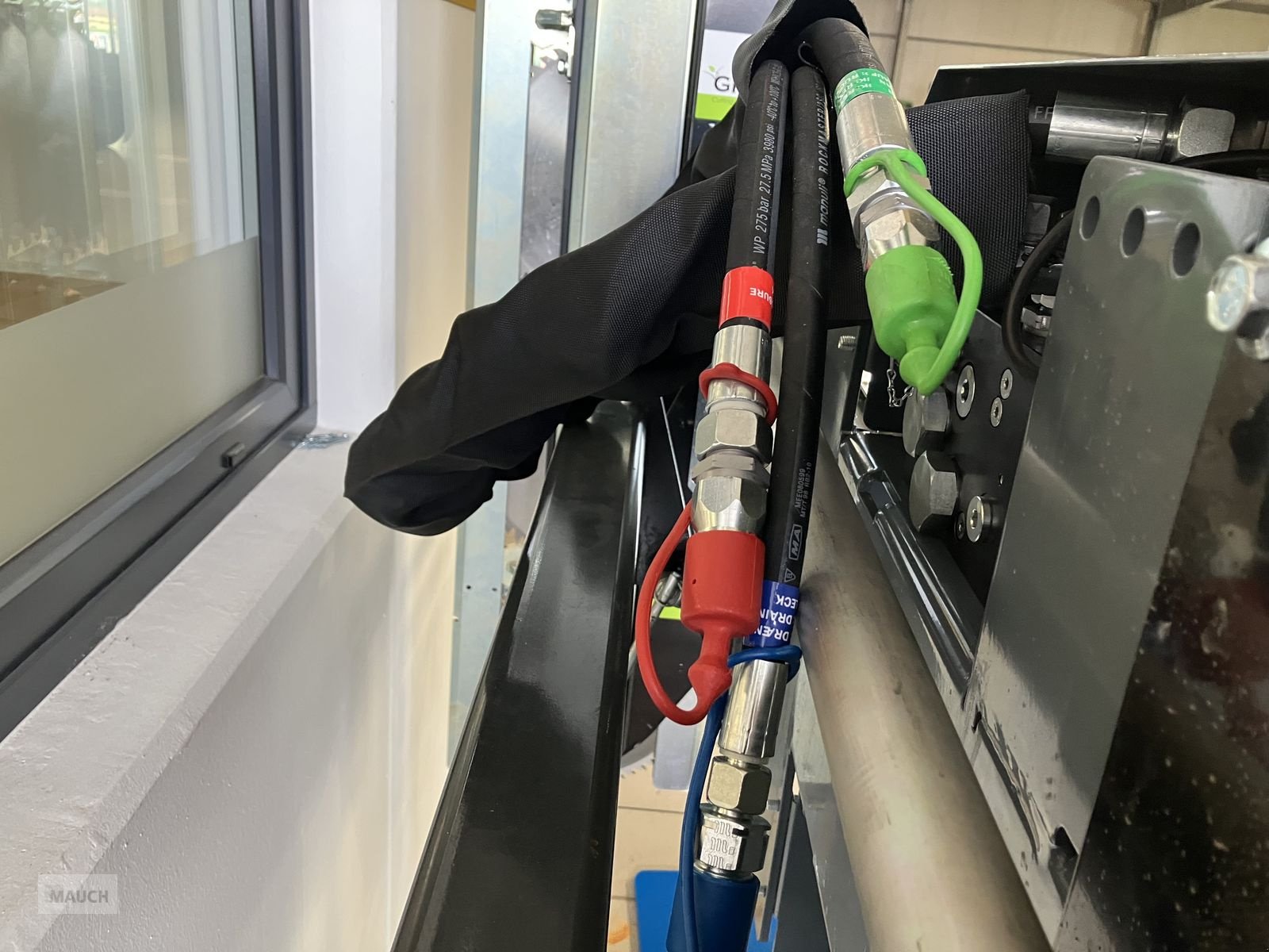 Sitzrasenmäher des Typs Greentec Multiträger PUMA 2803, Neumaschine in Burgkirchen (Bild 5)