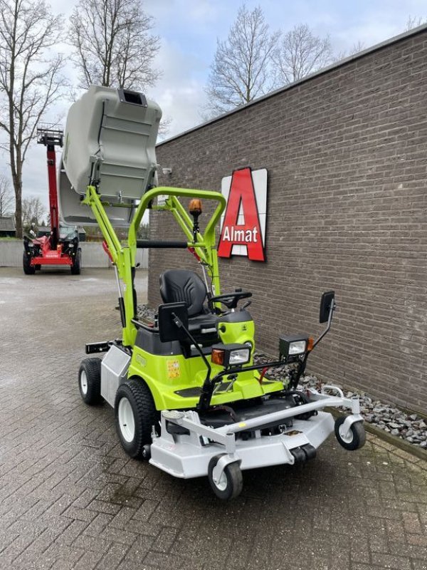 Sitzrasenmäher typu Grillo FD 900 4WD frontmaaier met hoogkiep, Neumaschine v Laren Gld (Obrázek 2)