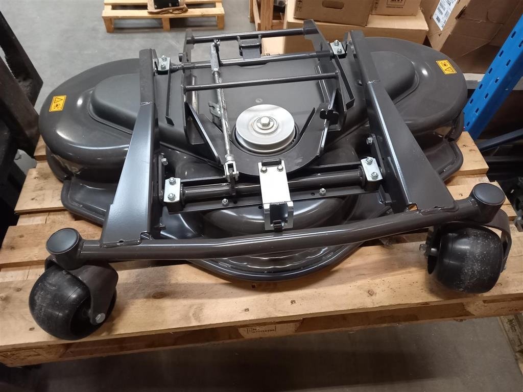 Sitzrasenmäher des Typs Husqvarna COMBI 112 P 524, Gebrauchtmaschine in Roskilde (Bild 2)