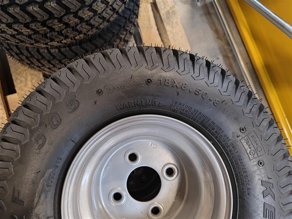 Sitzrasenmäher des Typs Husqvarna P 524 KOMPLET HJULSÆT, Gebrauchtmaschine in Holstebro (Bild 3)