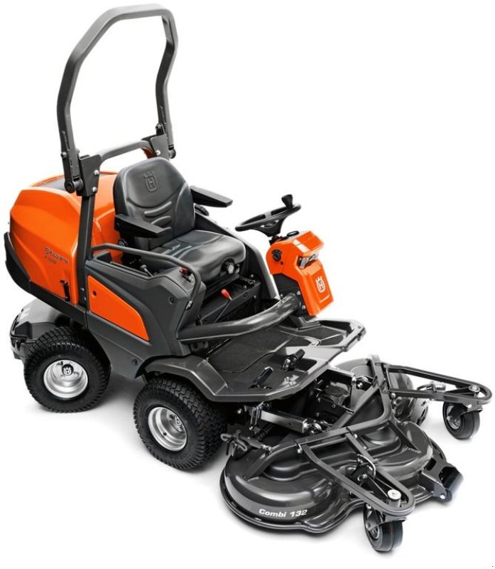 Sitzrasenmäher typu Husqvarna P520DX m. 132 cm Combi klipper, Gebrauchtmaschine v Roskilde (Obrázek 2)