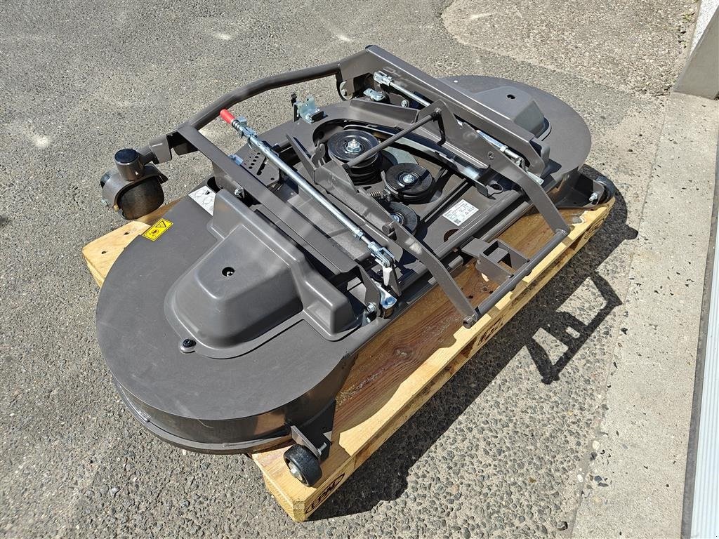 Sitzrasenmäher des Typs Husqvarna P524X 137cm klippebord - DEMO, Gebrauchtmaschine in Holstebro (Bild 1)