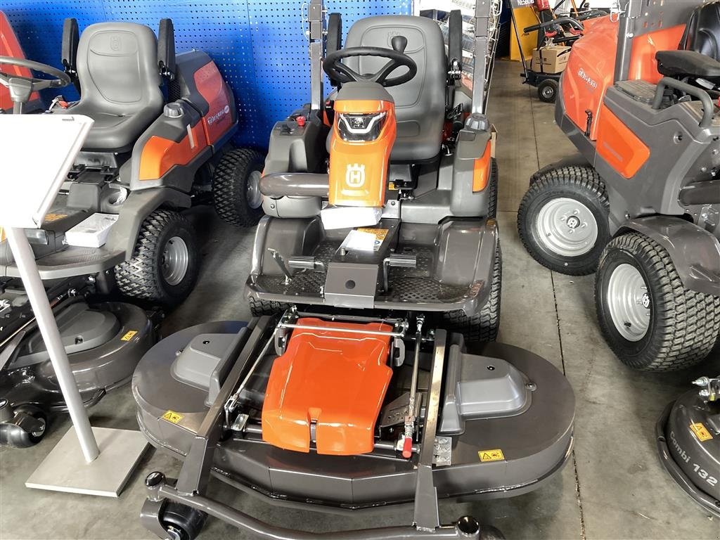 Sitzrasenmäher des Typs Husqvarna P524X Efi inkl. 137 cm klippebord, Gebrauchtmaschine in Roskilde (Bild 2)