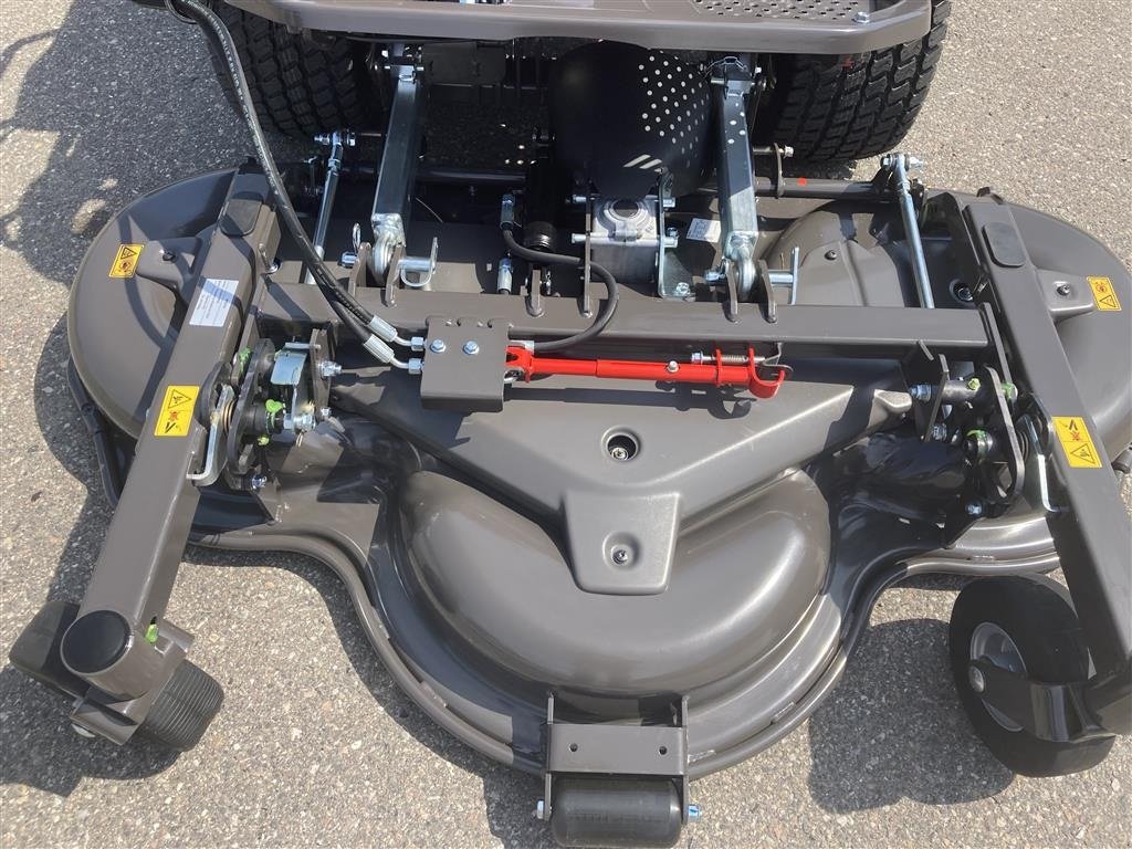 Sitzrasenmäher des Typs Husqvarna P525DX inkl. 155 X cm Combi klippebord, Gebrauchtmaschine in Roskilde (Bild 8)