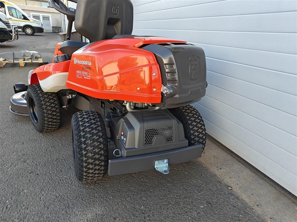 Sitzrasenmäher des Typs Husqvarna R 214TC Comfort - 103cm klippebord, Gebrauchtmaschine in Holstebro (Bild 7)