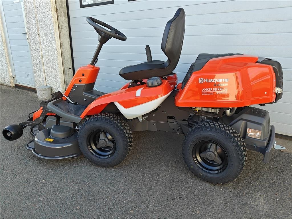 Sitzrasenmäher des Typs Husqvarna R 214TC Comfort - 103cm klippebord, Gebrauchtmaschine in Holstebro (Bild 3)