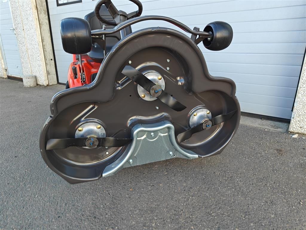 Sitzrasenmäher des Typs Husqvarna R 214TC Comfort - 103cm klippebord, Gebrauchtmaschine in Holstebro (Bild 11)