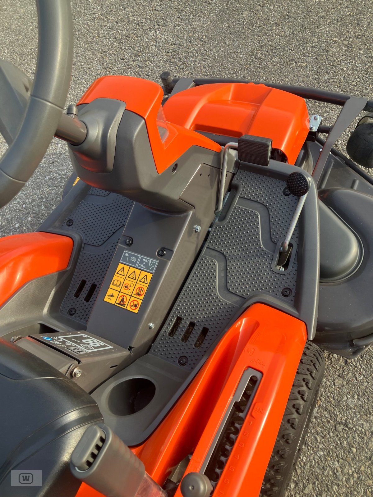 Sitzrasenmäher des Typs Husqvarna R 316 TXs AWD, Gebrauchtmaschine in Zell an der Pram (Bild 15)