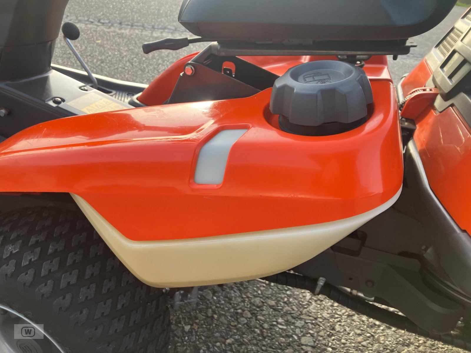 Sitzrasenmäher des Typs Husqvarna R 316 TXs AWD, Gebrauchtmaschine in Zell an der Pram (Bild 18)