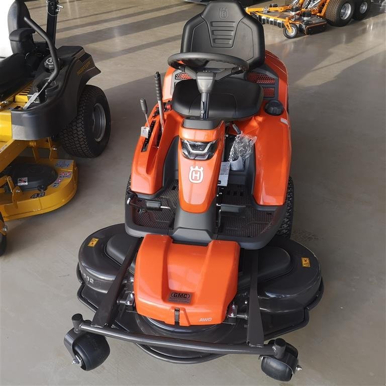 Sitzrasenmäher des Typs Husqvarna R 316TsX AWD, Gebrauchtmaschine in Glamsbjerg (Bild 1)