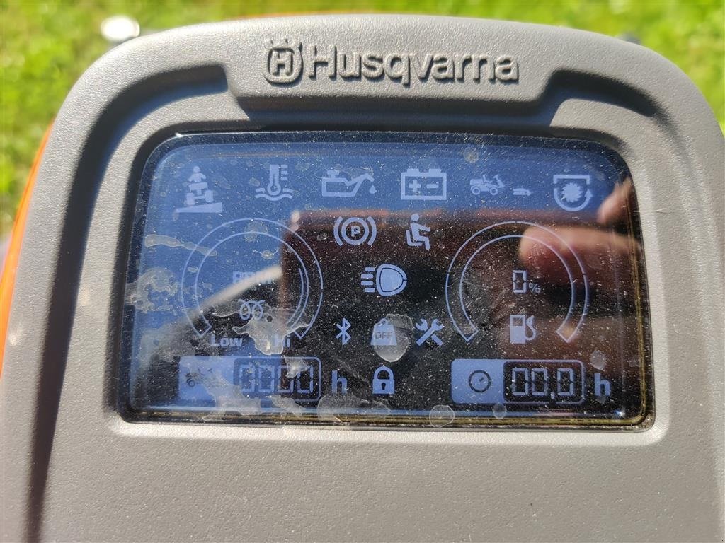 Sitzrasenmäher des Typs Husqvarna r 316tx awd inkl. 112cm klippebord, Gebrauchtmaschine in Holstebro (Bild 9)